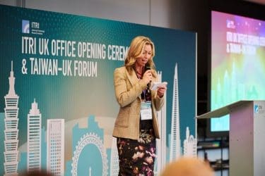 Corporate Presenter Agency London - Elpromotions